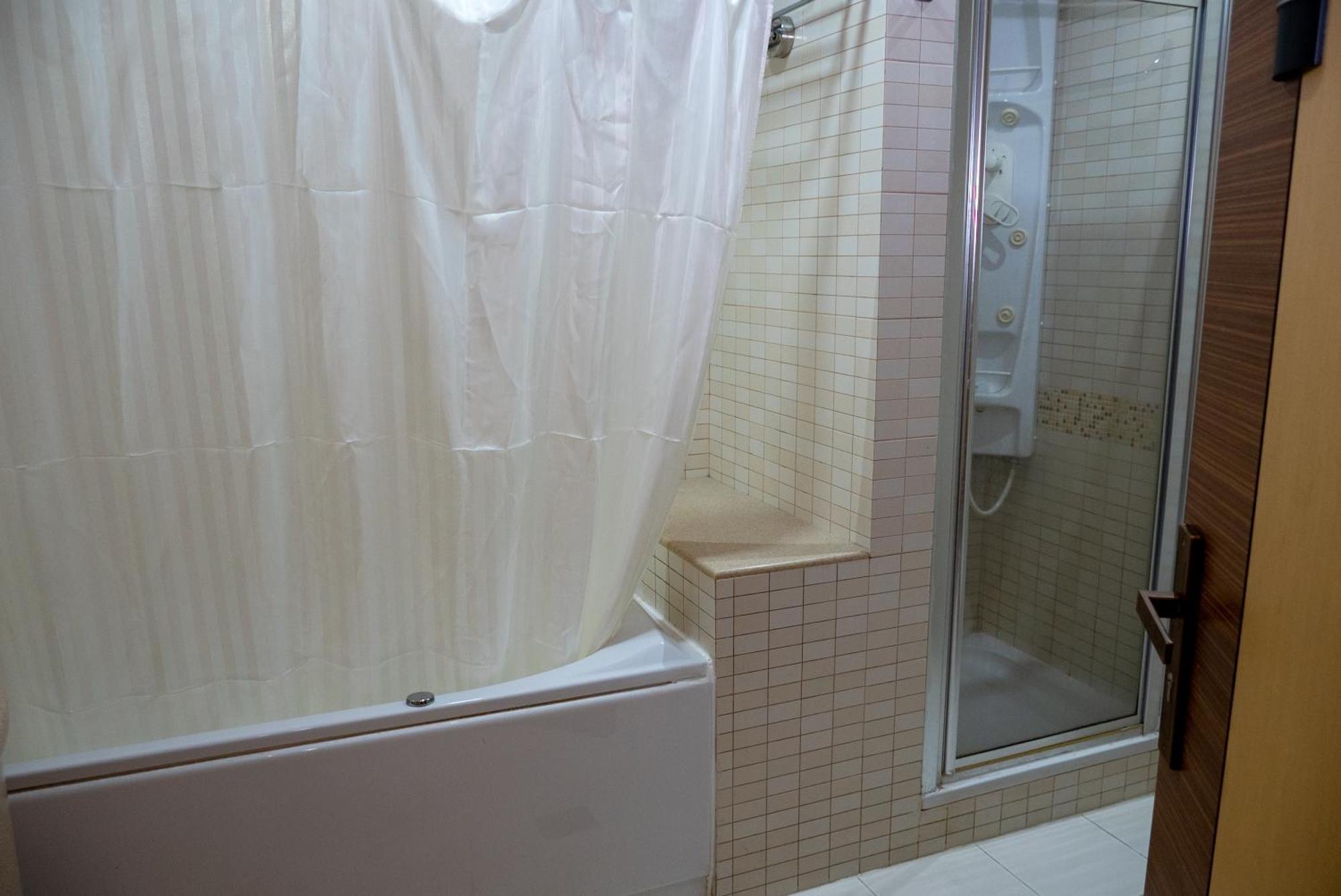 Excelsior Luxury Apartments Manama Luaran gambar